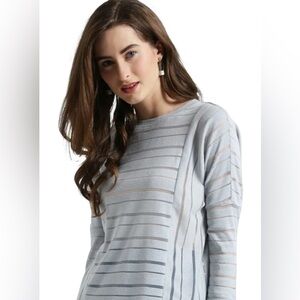 ZINK LONDON WOMEN BLUE SOLID TOP. SIZE: M